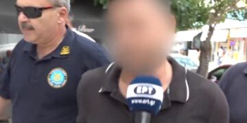 Ο πατέρας της 6χρονης που πνίγηκε στην Κορινθία οδηγείται στον εισαγγελέα (Φωτ.: star.gr)