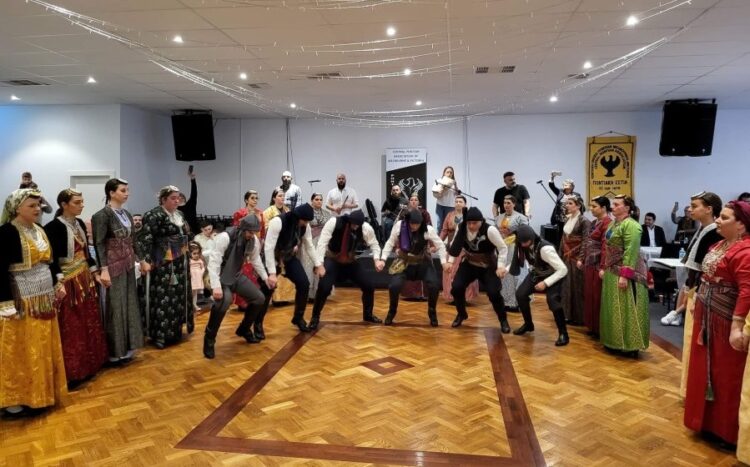(Φωτ.: facebook.com/pontiakiestia.melbourne.9)