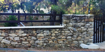 Η βίλα του επιχειρηματία, στην αυλή της οποίας έβαλε τέρμα στη ζωή του (φωτ.:  gegonota.news)