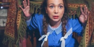 Η Χριστίνα Αλεξανιάν ενσαρκώνει με συγκλονιστικό τρόπο την Ανζέλ Κουρτιάν