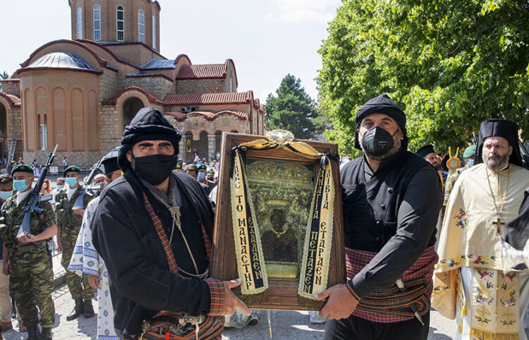 Εορτασμός της Κοίμησης της Θεοτόκου στην Παναγία Σουμελά στο Βέρμιο το 2021 (φωτ.: ΜΟΤΙΟΝΤΕΑΜ / Κώστας Ευαγγελίδης)