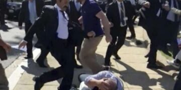 (Φωτ.: YouTube / VOA)