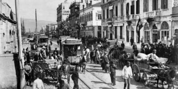 Η κοσμοπολίτικη Σμύρνη πριν από την καταστροφή (φωτ.: Library of Congress)