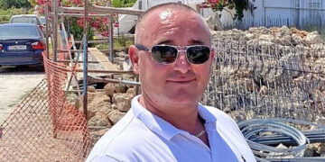 Ο δολοφονηθείς Τζάνη Τοπάλυ (φωτ.: dimokratiki.gr)