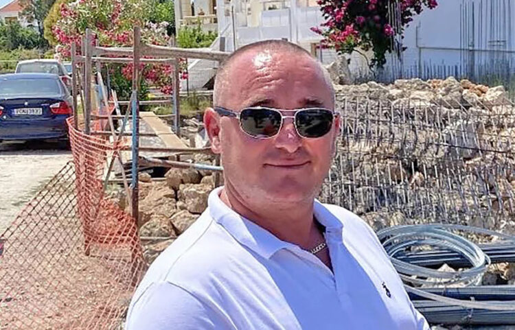 Ο δολοφονηθείς Τζάνη Τοπάλυ (φωτ.: dimokratiki.gr)
