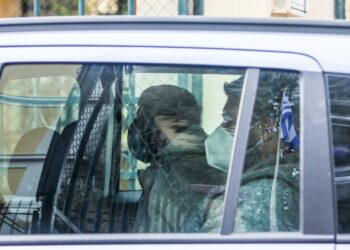 Στον εισαγγελέα 33χρονος που κατηγορείται για γενετήσια πράξη με τη 12χρονη στα Σεπόλια (Φωτ.: Eurokinissi/Κώστας Τζούμας)
