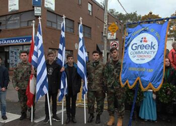 Στιγμιότυπο από την παρέλαση των ομογενών για την 28η Οκτωβρίου, στο Τορόντο του Καναδά, το 2019 (πηγή: facebook.com/GreekCommunity/)