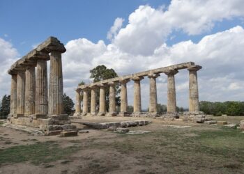 Ηραίο στο Μεταπόντιο,  ελληνική αποικία που είχε ιδρυθεί τον 7ο αιώνα π.Χ. από τους Αχαιούς στην Μεγάλη Ελλάδα της Κάτω Ιταλίας (φωτ.: el.wikipedia.org/wiki/Μεγάλη_Ελλάδα)