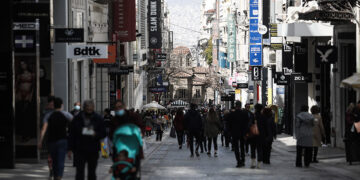 Στιγμιότυπο από την οδό Ερμού (φωτ. αρχείου: EUROKINISSI / Σωτήρης Δημητρόπουλος)