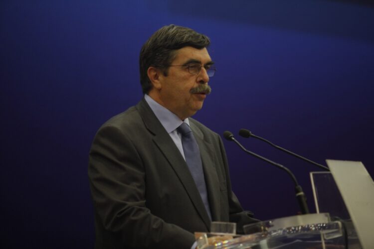 Ο Αντώνης Σκυλλάκος μιλά σε ημερίδα για τα ΜΜΕ το 2013, περίοδο κατά την οποία ήταν πρόεδρος του ΑΠΕ-ΜΠΕ (Φωτ.: Eurokinissi/Χρήστος Μπόνης)