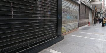 Εμπορικά καταστήματα κλειστά. (Φωτ. αρχείου: MotionTeam/Φανή Τρυψάνη)