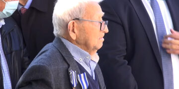 Ο Γεώργιος Γκίζας (φωτ.: Στιγμιότυπο από την τελετή βράβευσής του, το 2021)