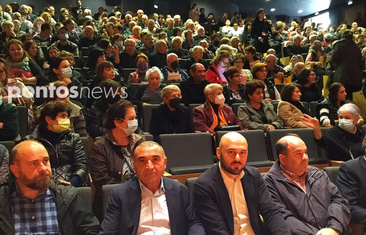 Κατάμεστη η αίθουσα του «Καραπάντσειου» Συνεδριακού Κέντρου του Δήμου Αμπελοκήπων-Μενεμένης στην εκδήλωση της ΠΟΣΕΠ (φωτ.: Ρωμανός Κοντογιαννίδης)