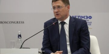 Ο αντιπρόεδρος της Ρωσίας Αλεξάντερ Νόβακ (φωτ. αρχείου: EPA/Anatoly Maltsev)