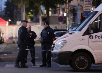 Αστυνομικοί στις Βρυξέλλες (Φωτ. αρχείου: EPA/Olivier Hoslet)