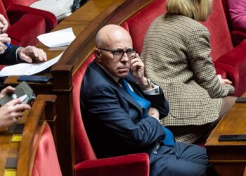 Ο Ερίκ Σιοτί είναι ο νέος πρόεδρος του κόμματος της παραδοσιακής δεξιάς (Φωτ.αρχείου: EPA/Christophe Petit Tesson)