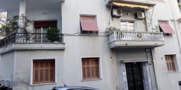 Εικόνα από το σπίτι όπου διαπράχθηκε το έγκλημα (φωτ.: EUROKINISSI/Κώστας Τζούμας)