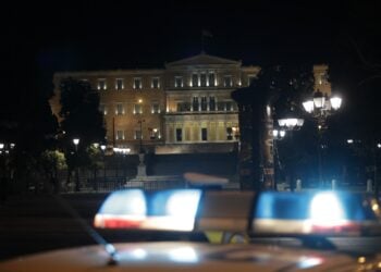 Περιπολικό στο Σύνταγμα (Φωτ. αρχείου: Eurokinissi/Γιώργος Κονταρίνης)