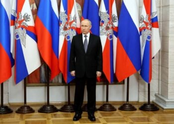 Ο Βλαντίμιρ Πούτιν στο αρχηγείο της ρωσικής Νότιας Στρατιωτικής Περιφέρειας το Σάββατο 31 Δεκεμβρίου 2022 (Φωτ.: EPA/Mikhael Klimentyev)