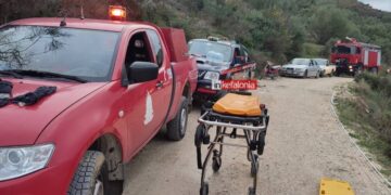 Στο σημείο του δυστυχήματος, ο δρόμος είναι χωμάτινος, πλάτους περίπου 3 μέτρων και ήταν λασπωμένος, καθώς στο νησί βρέχει τις τελευταίες δύο ημέρες (φωτ.: inkefalonia.gr)