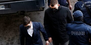 Οι κατηγορούμενοι προσέρχονται στο Μικτό Ορκωτό Δικαστήριο Θεσσαλονίκης για τη συνέχιση της δίκης για τη δολοφονία του Άλκη Καμπανού (1 Φεβρουαρίου 2022), τη Δευτέρα 23 Ιανουαρίου 2023 (φωτ.: ΑΠΕ-ΜΠΕ / Αχιλλέας Χήρας)