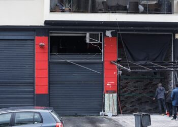Το πλυντήριο αυτοκινήτων στη Γλυφάδα στο οποίο σημειώθηκε ισχυρή έκρηξη (Φωτ.:Eurokinissi/Γιώργος Κονταρίνης)