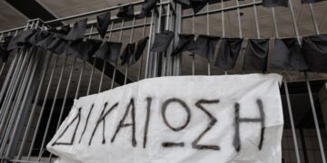 Για ακόμη μία φορά ο επιπυραγός απαρίθμησε τις ενέργειες που δεν έγιναν εκείνο το απόγευμα και την κρισιμότητα της έγκαιρης και άμεσης αντίδρασης εν τη γενέσει του συμβάντος (φωτ.: EUROKINISSI/Κώστας Τζούμας)