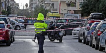 Η διασταύρωση των οδών Ύδρας και Σόλωνος στο κέντρο της Καλαμάτας όπου δολοφονήθηκε ο 47χρονος με το ψευδώνυμο «Αμερικάνος» (φωτ.: EUROKINISSI)