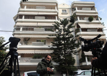 Η πολυκατοικία στην οδό Άνδρου στο Μοσχάτο όπου έμενε ο λογιστής (φωτ.: EUROKINISSI / Γιάννης Παναγόπουλος)