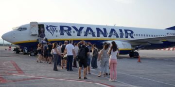 Οι επιβάτες του αεροσκάφους, καθώς και οι αποσκευές τους, ελέγχθηκαν εξονυχιστικά, αλλά δεν βρέθηκε τίποτα ύποπτο (φωτ. αρχείου: EUROKINISSI/Φανή Τρυψάνη)