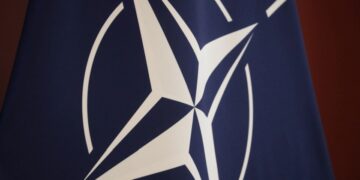 Η σημαία του NATO (φωτ.: EPA / Toms Kalnins)