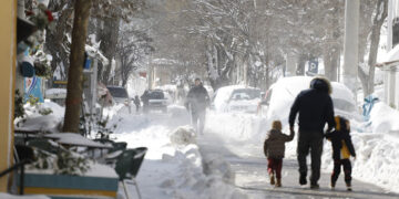 Χιόνια στα Βίλια Αττικής (φωτ.: EUROKINISSI / Γιώργος Κονταρίνης)