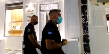 Υπό την επήρεια αλκοόλ φέρεται να ήταν ο 33χρονος όταν πυροβόλησε το θύμα (φωτ. αρχείου: EUROKINISSI/Νεκταρία Μπαλωματίνη)