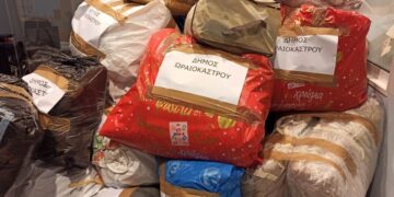 Μόλις σε δύο ημέρες συγκεντρώθηκαν δεκάδες κούτες με φάρμακα, είδη πρώτης ανάγκης και κουβέρτες, προκειμένου να αποσταλούν στις πληγείσες περιοχές (φωτ.: δήμος Ωραιοκάστρου)