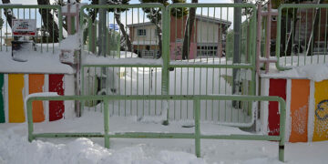 Κλειστό σχολείο στο Δήμο Διονύσου (φωτ.: EUROKINISSI / Μιχάλης Καραγιάννης)