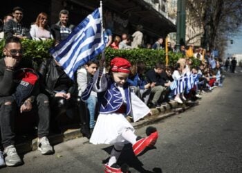 Στιγμιότυπο από την στρατιωτική παρέλαση της 25ης Μαρτίου στο Σύνταγμα, το 2019. (Φωτ. αρχείου: Eurokinissi/Στέλιος Μίσινας)