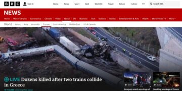 H σύγκρουση τρένων στα Τέμπη πρώτη είδηση στην ιστοσελίδα του BBC