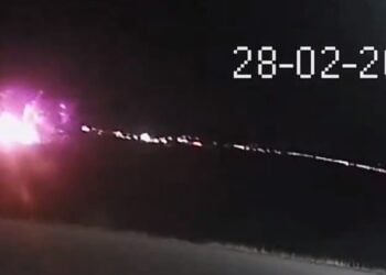 Η στιγμής της σύγκρουσης των δυο τρένων στα Τέμπη (Φωτ.: ertnews.gr)