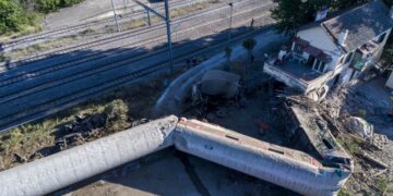 Το δυστύχημα στο Άδενδρο είχε γίνει στις 13 Μαΐου 2017, όταν το απογευματινό Intercity από Αθήνα εκτροχιάστηκε έξω από το χωριό (φωτ.: ΜΟΤΙΟΝΤΕΑΜ/Βασίλης Βερβερίδης)