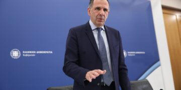 Ειδικά για το διάστημα έως ότου εγκατασταθεί πλήρως η τηλεδιοίκηση, ο υπουργός Επικρατείας τόνισε ότι για λόγους ασφαλείας θα υπάρχει σε κάθε περίπτωση μία μόνο αμαξοστοιχία εντός των σηράγγων (φωτ.: EUROKINISSI/Γιάννης Παναγόπουλος)
