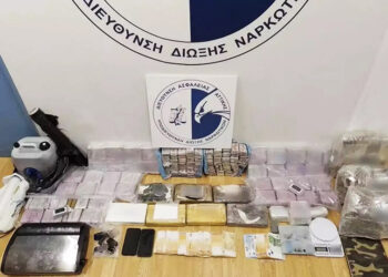 (Φωτ.: Υποδιεύθυνση Δίωξης Ναρκωτικών της Ασφάλειας Αττικής)