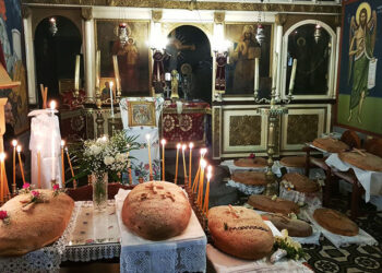 Λαζαροκουλούρες στο ναό των Ανωγείων (φωτ.: παπα-Ανδρέας Κεφαλογιάννης)