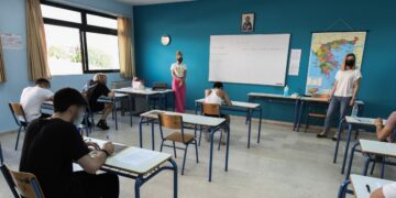 Η έναρξη των Πανελλαδικών Εξετάσεων έχει οριστεί την 1η Ιουνίου για τα ΕΠΑΛ και στις 2 Ιουνίου για τα ΓΕΛ (φωτ.: EUROKINISSI/ILIALIVE.GR/Γιάννης Σπυρούνης)