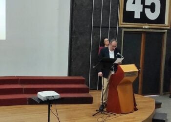Ο ανιψιός του αδικοχαμένου δημοσιογράφου Νίκου Καπετανίδη (πηγή: facebook.com/vataniotis)