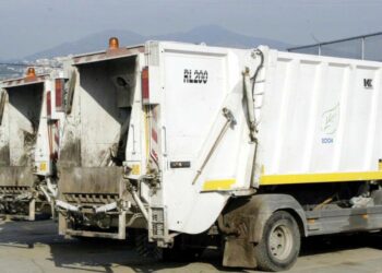 Απορριμματοφόρα σε σταθμό μεταφόρτωσης (φωτ. αρχείου: Eurokinissi/Βασίλης Βερβερίδης)