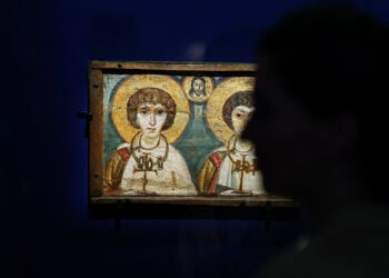 Οι άγιοι Σέργιος και Βάκχος, έργο του 6ου-7ου αι. (φωτ.: EPA / Yoan Valat)