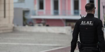 Αστυνομικός της ομάδας ΔΙΑΣ (φωτ. αρχείου: EUROKINISSI/Κώστας Τζούμας)