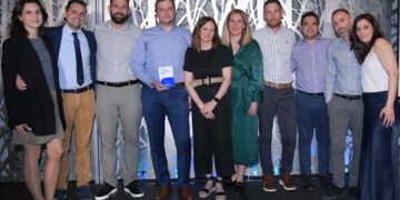 Στιγμιότυπο από τη βράβευση (φωτ.: ΟΠΑΠ)