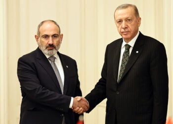 Από τη συνάντηση των δύο ηγετών τον Οκτώβριο του 2022 (φωτ.: EPA / Υπηρεσία Τύπου Αρμενικής Κυβέρνησης)