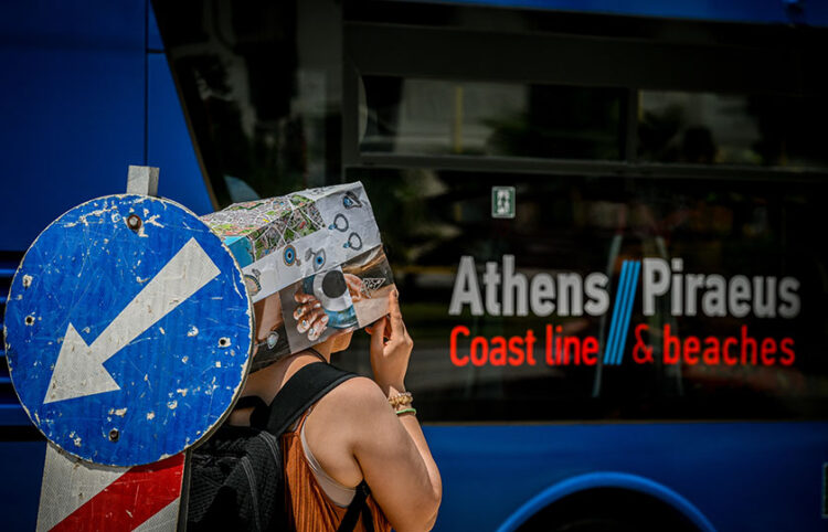 Πολύ υψηλές θερμοκρασίες στο κέντρο της Αθήνας (φωτ.: EUROKINISSI / Τατιάνα Μπόλαρη)